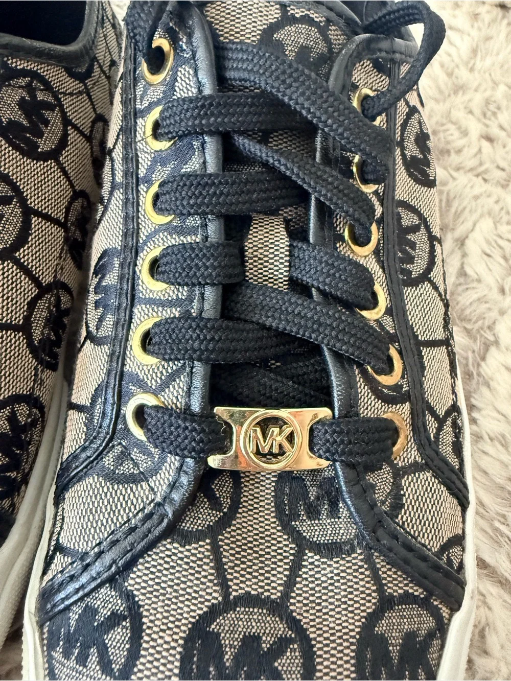 Michael Kors "Boerum" Jacquard Monogram Blk,Beige ,gold MK Logo Low-Tops W9 - Picture 4 of 9
